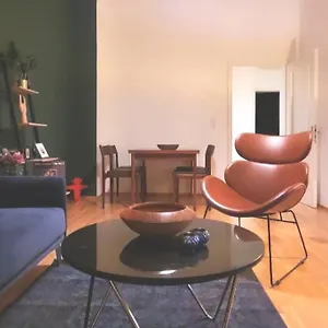  Apartment Design Altbauwohnung Mit Balkon Und Parkplatz Deutschland